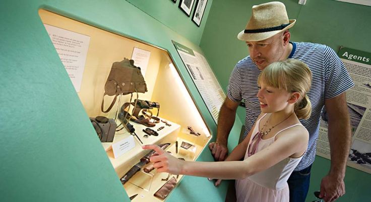 desktop-attraction_secret-army-exhibition_w870px_h475px-4